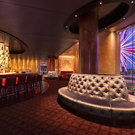 The Star Grand Hotel And Residences Σίδνεϊ Εξωτερικό φωτογραφία The bar at the London Eye