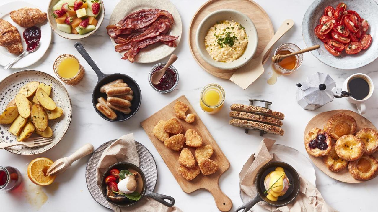 The Star Grand Hotel And Residences Σίδνεϊ Εξωτερικό φωτογραφία A selection of breakfast items